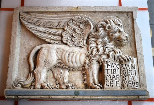 "Le Lion de Saint-Marc" Sculpture en bas-relief