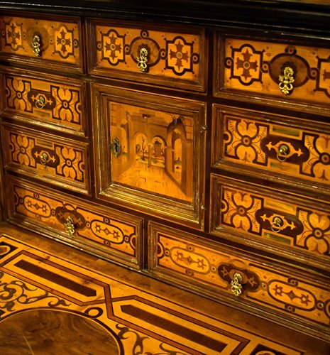 Cabinet à monnaies Louis XIV